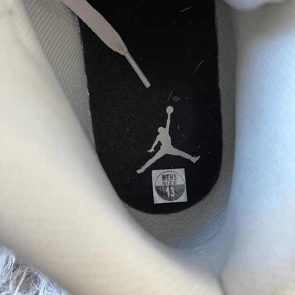Nike Jordan 1 mid “light bone” - Picture 13 of 13